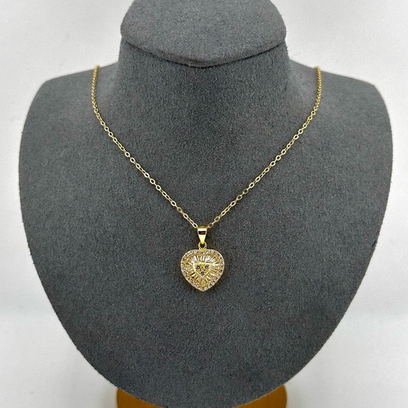18K Gold Plated over 925 Sterling Silver Luxury Heart Pendant Necklace - Picture 1 of 6
